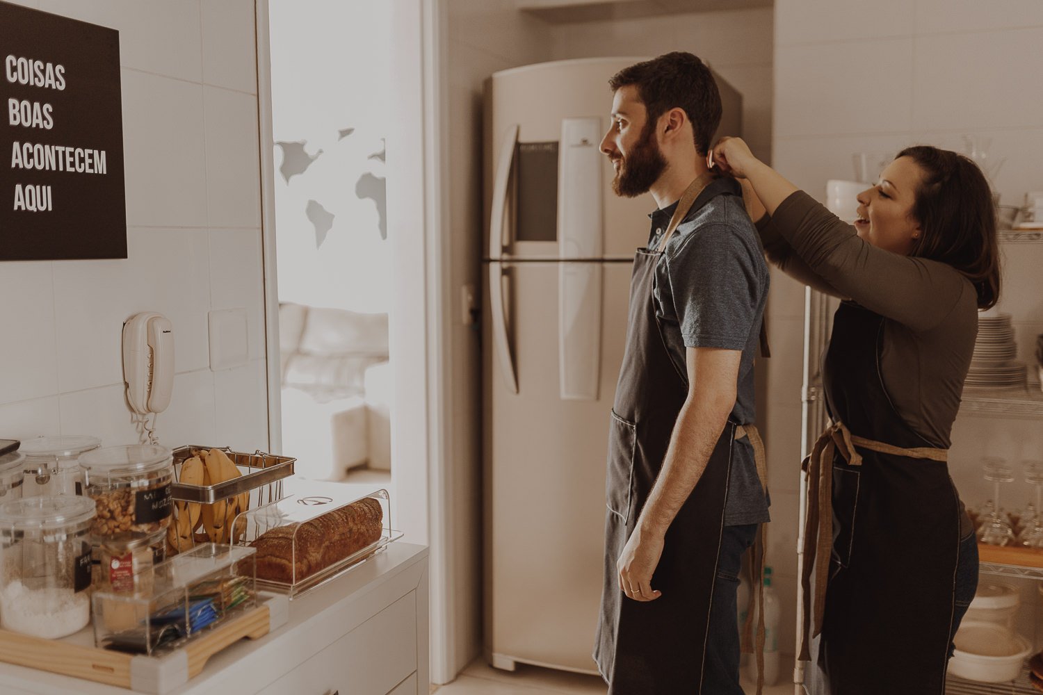 wedding photographer portugal Couple Cooking