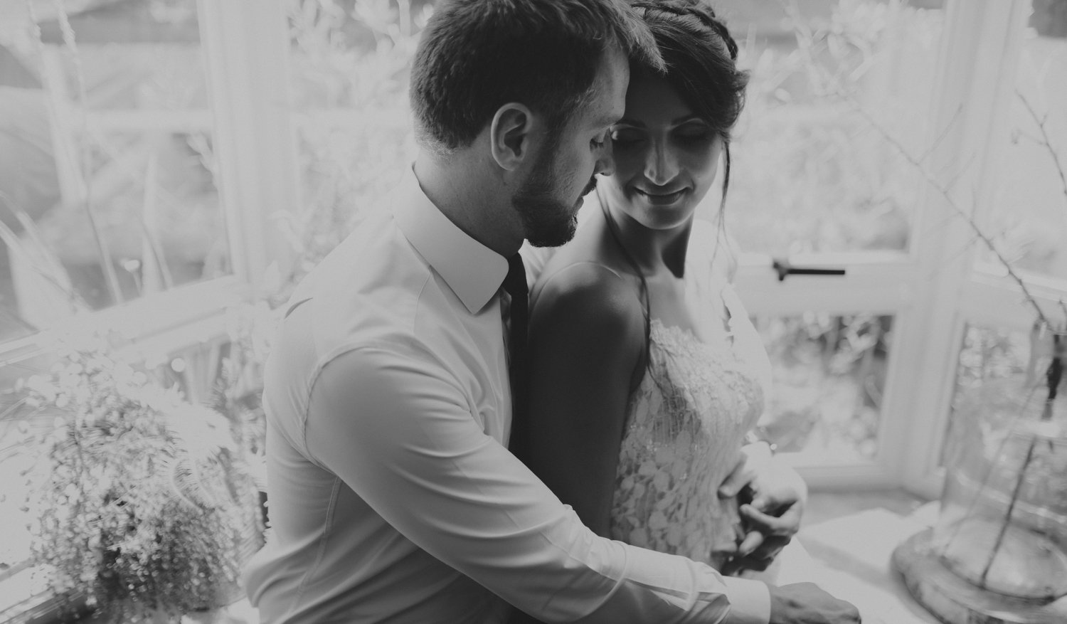 wedding photographer portugal Groom holding the Bride