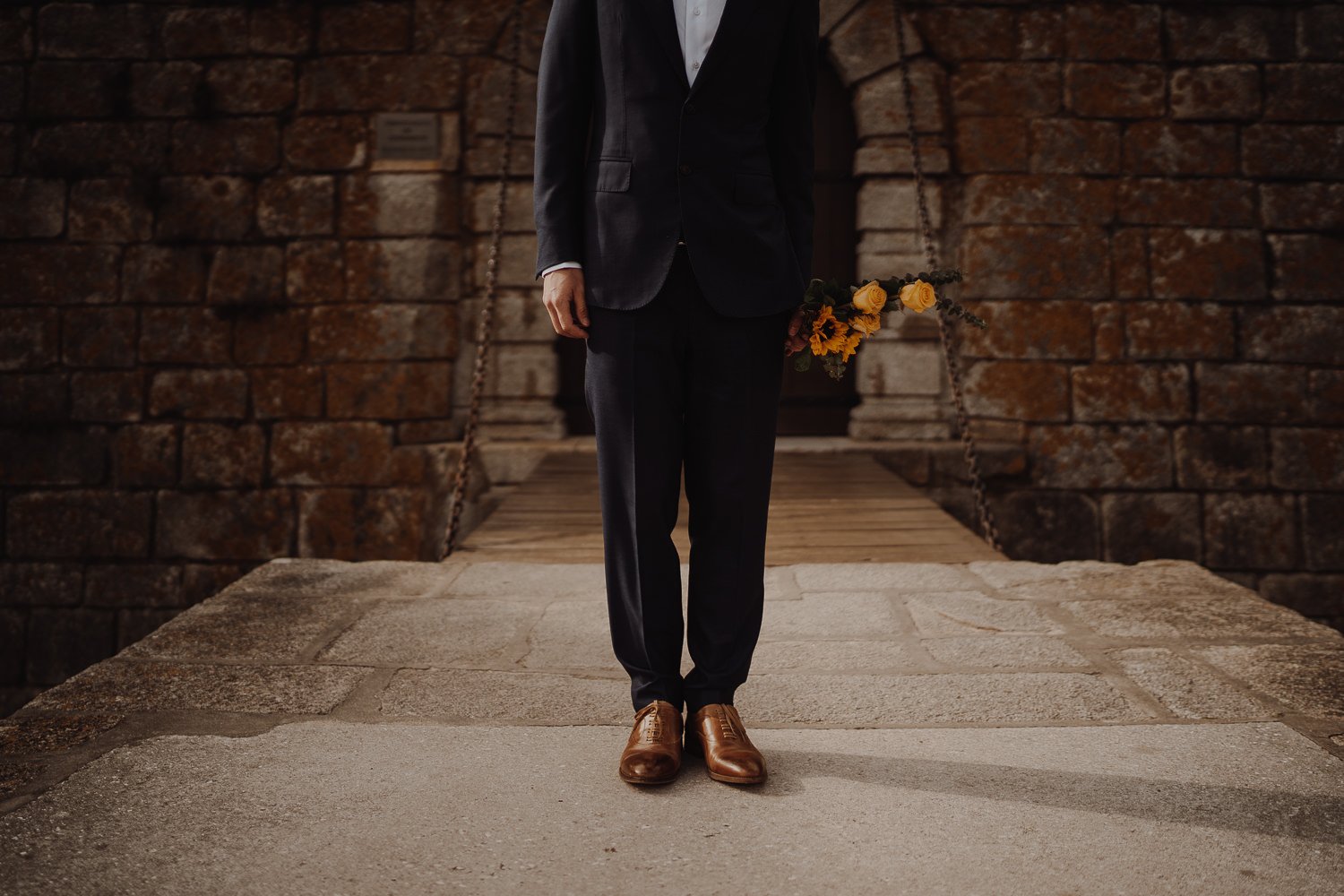 wedding photographer portugal Suit details in a Elopement Wedding