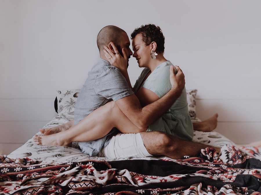 wedding photographer portugal love session at home